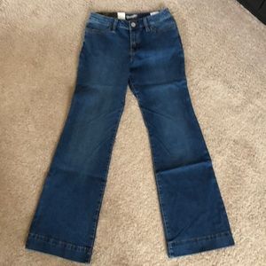 Wrangler Metro - mae mid-rise